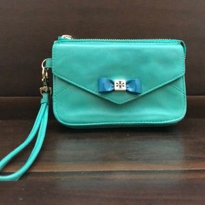 Authentic Tory Burch Green Bow Wristlet